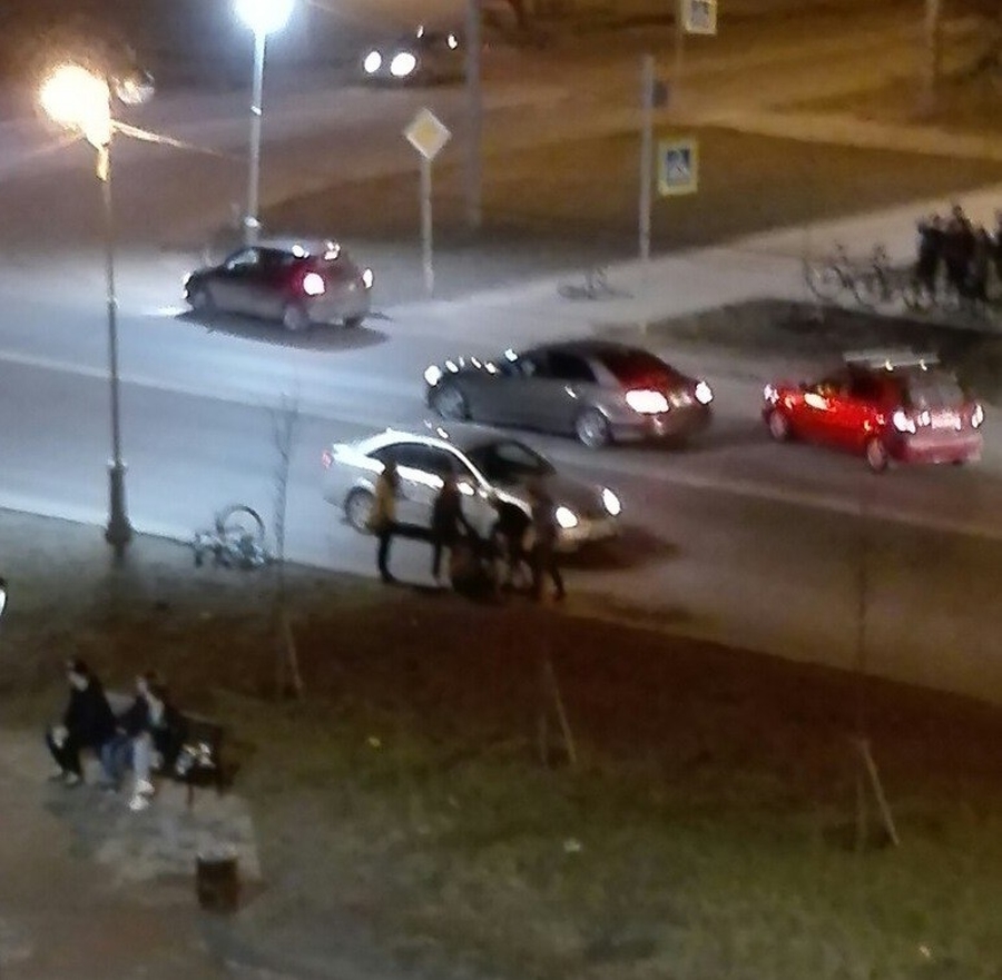 В Гатчине водитель легковушки сбил велосипедиста