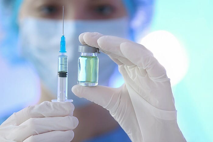 Жители Ленобласти спрашивают, могут ли они выбрать, какой вакциной прививаться?