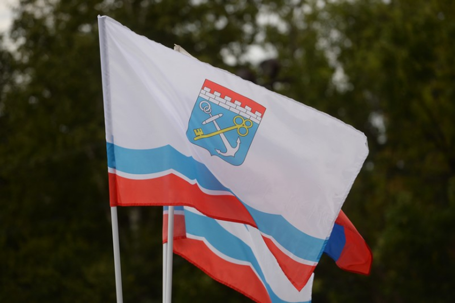 Губернатор  поздравил земляков с Днем герба, флага и гимна Ленинградской области