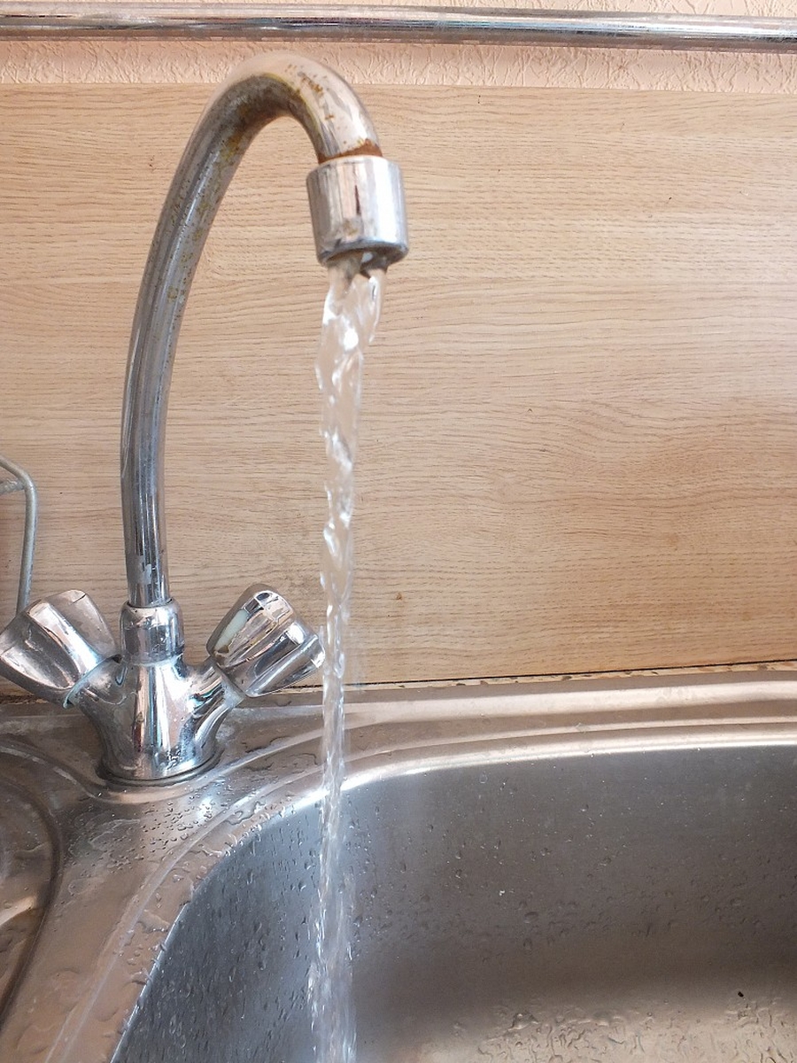 Температуру горячей воды в домах  понижать не будут