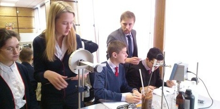 Лаборатория СПбГУ — для юных физиков из области