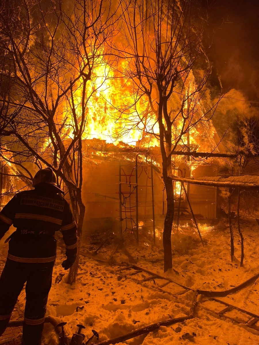 27 пожаров произошло на территории района за две недели декабря