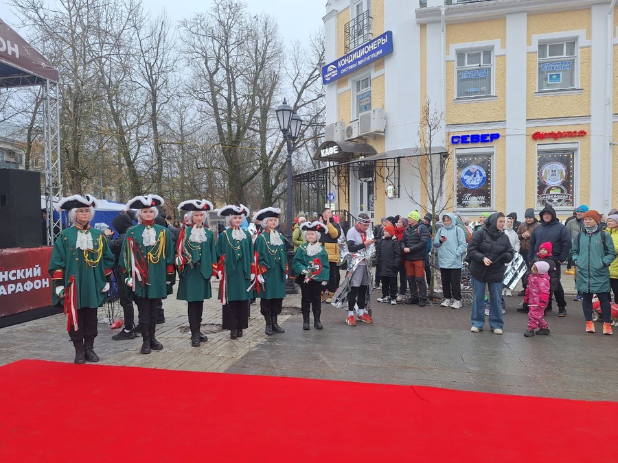 В Гатчине прошел 15-й полумарафон