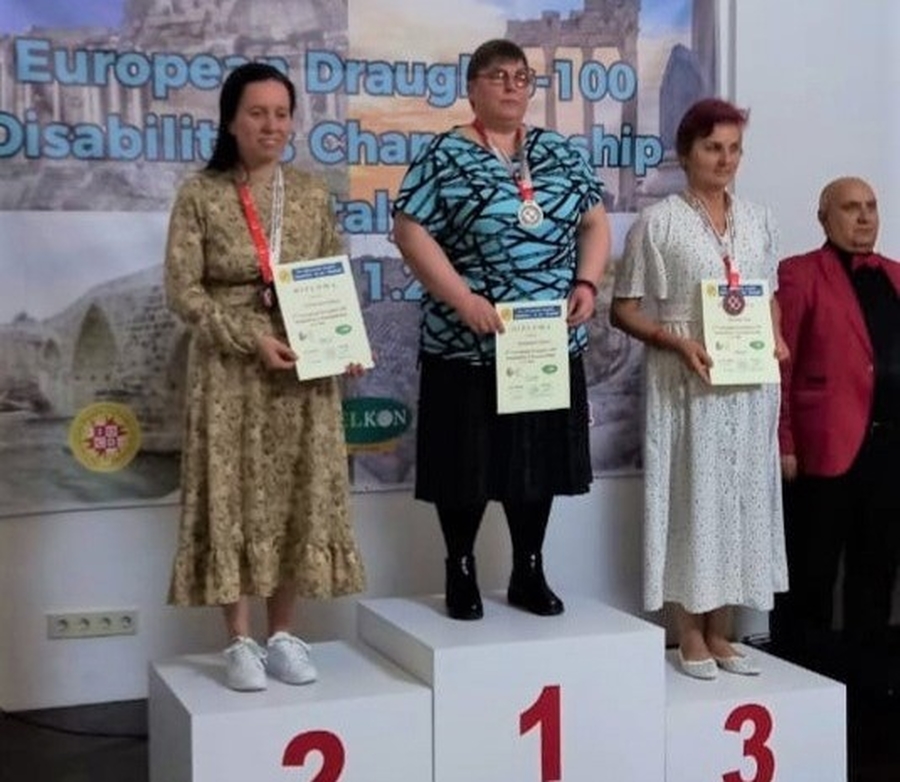 Виктория Архипова и Александр Зорин – чемпионы Европы по шашкам (спорт слепых)
