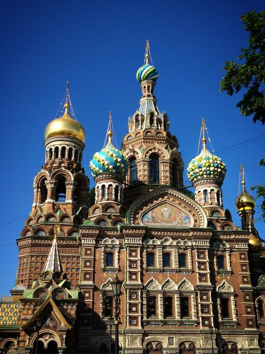 6 из 10 главных достопримечательностей России оказались из Петербурга
