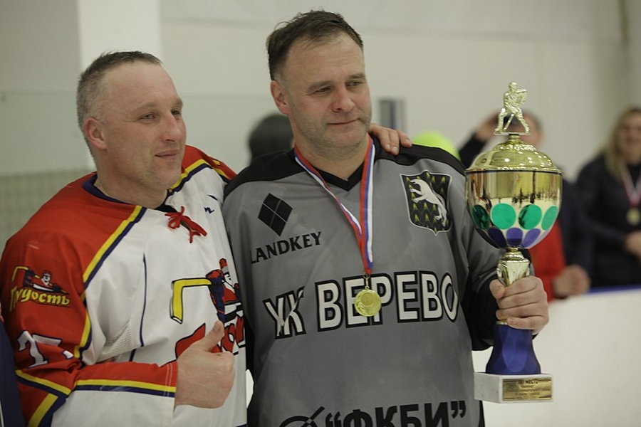 Веревские хоккеисты - победители  Чемпионата Гатчинского района