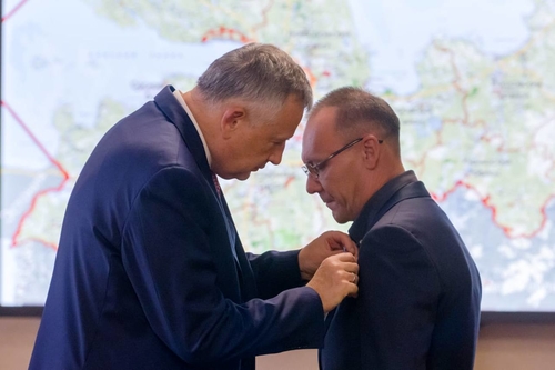 Житель Гатчинского района получил медаль 