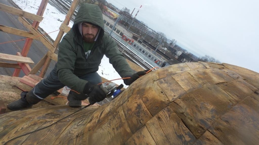 Реставраторы работают над куполом музея-усадьбы Щербова