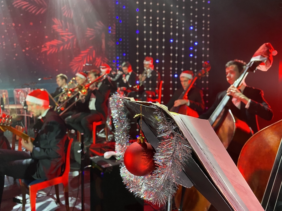 Новогодний огонёк с оркестром «Таврический»