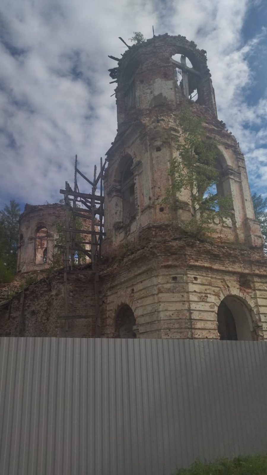 Старинную церковь в Елизаветино законсервируют