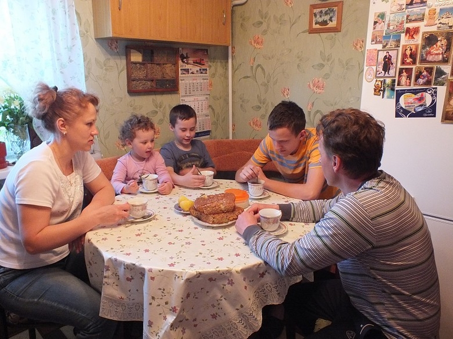 Ленобласть на 13 месте в России по уровню жизни семей