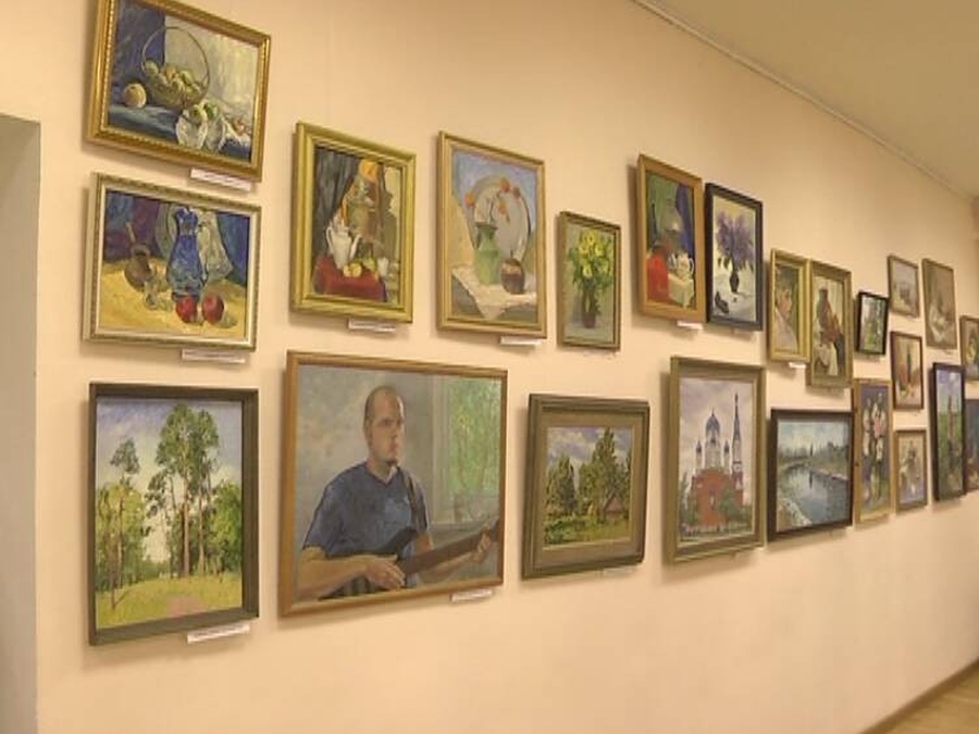 В Гатчинской изостудии открылась юбилейная выставка
