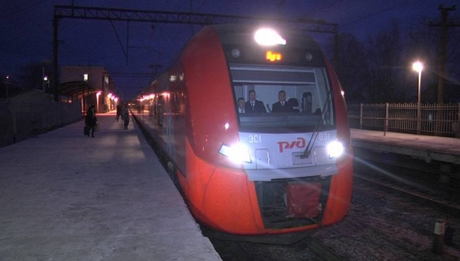 В понедельник в Гатчинском районе  изменится расписание движения пригородных поездов
