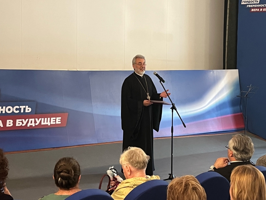 Память Санкт-Петербургских святых почтили на фестивале в Гатчине 