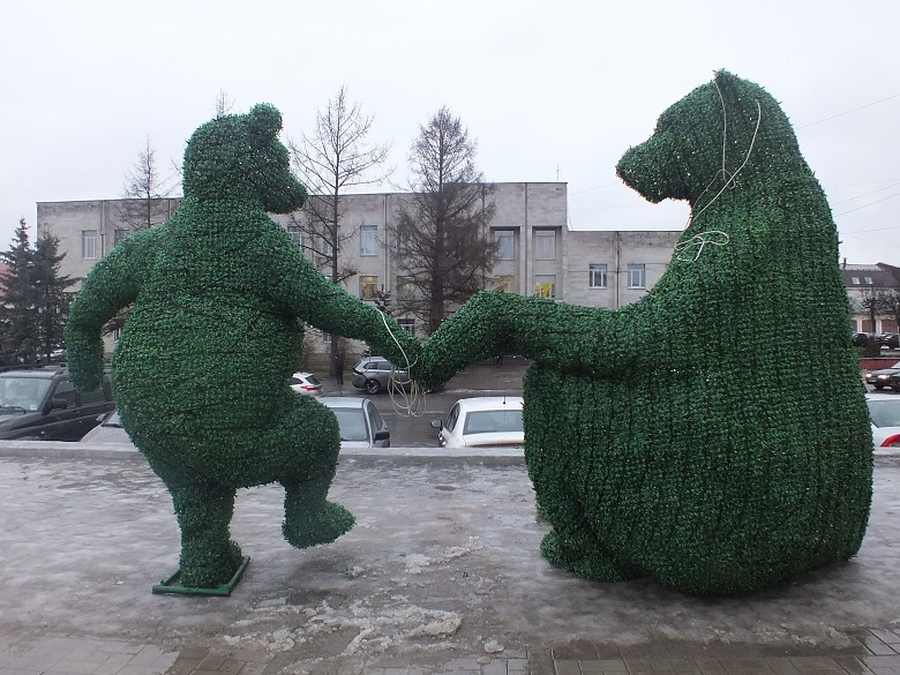 В Гатчине открылась компания по зеленому строительству и производству садовых скульптур