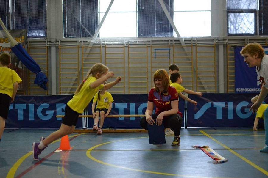 Челночный бег и прыжки в длину: гатчинские детсадовцы готовятся к олимпийскому будущему