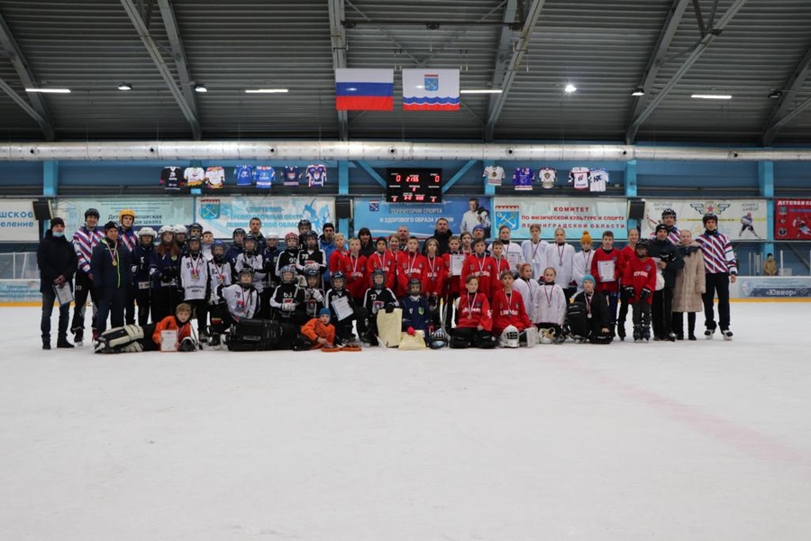 У Лукашевской команды - бронза областного первенства по хоккею с мячом