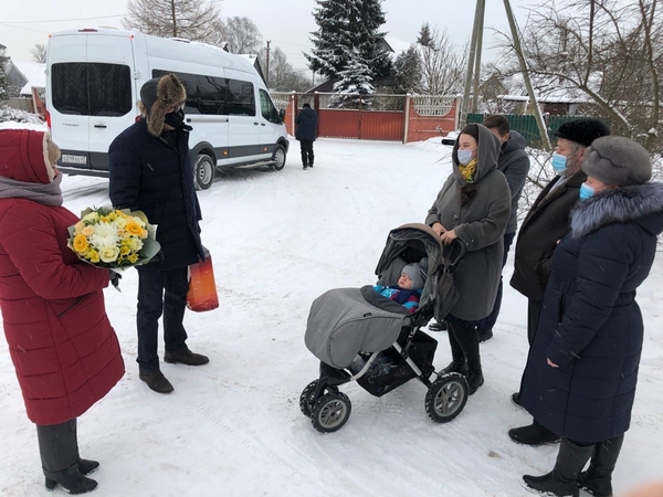 Поздравление новорожденных