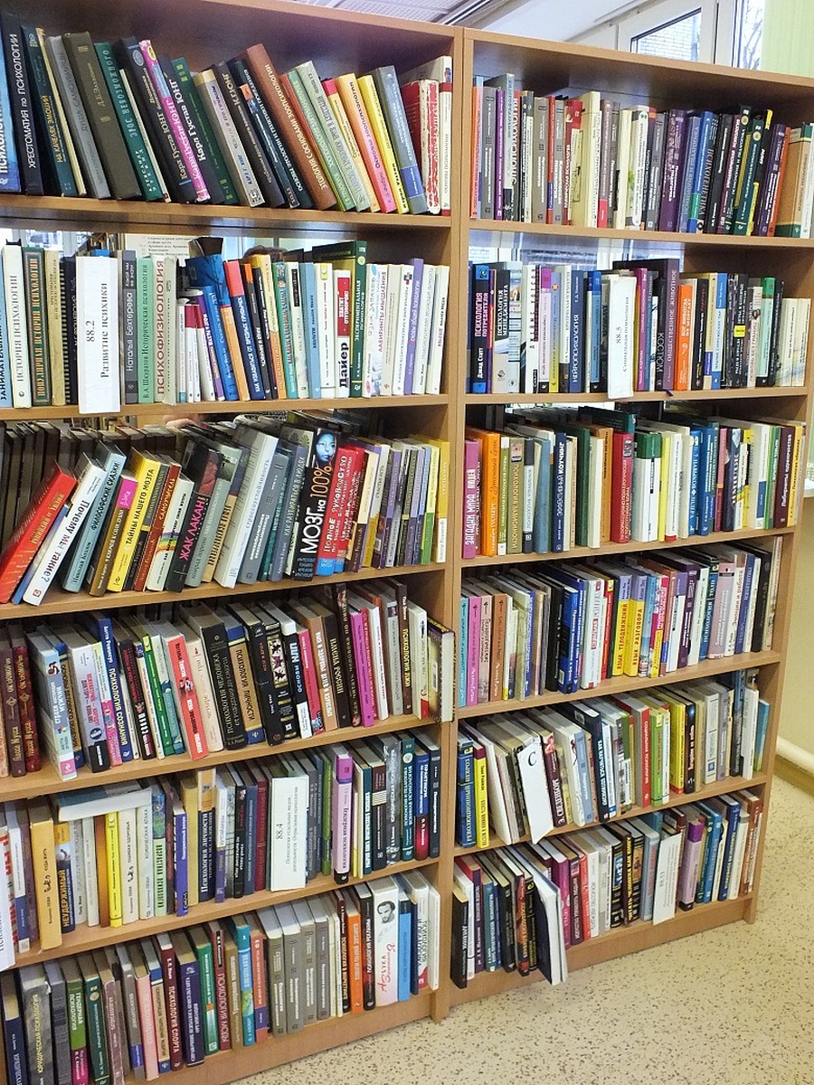 Коронавирус закрывает библиотеки в Гатчине
