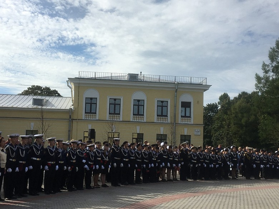 Гатчинские морские кадеты приняли новичков