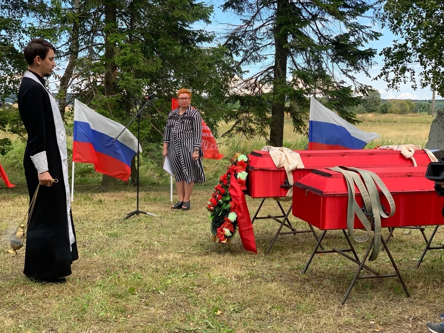 На мемориале в Скворицах на одну братскую могилу стало больше