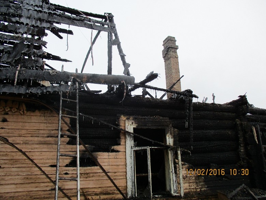 12 февраля в Гатчине на улице Тосненской сгорела баня