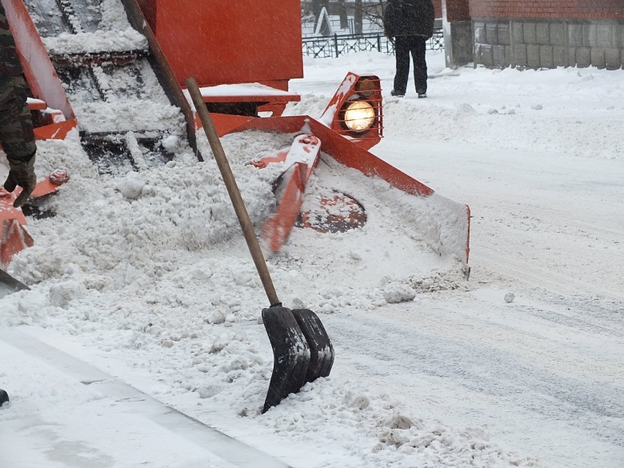 Снег в Гатчине будут убирать по графику