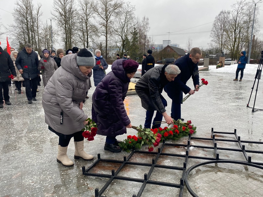 В Гатчине отмечают День освобождения города от немецко-фашистских захватчиков