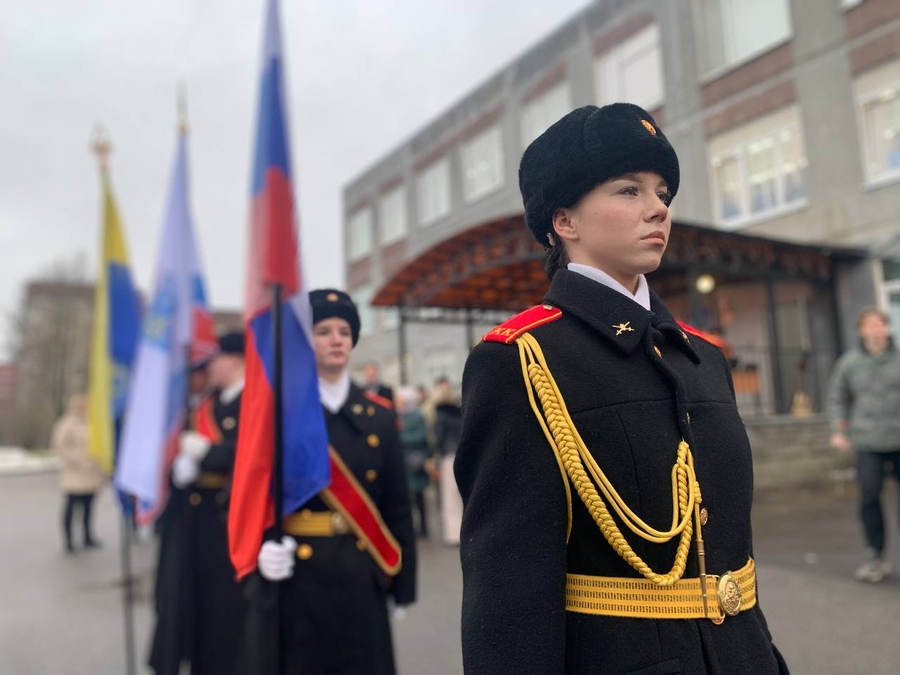 Мемориальные доски выпускникам открыли в школе №2