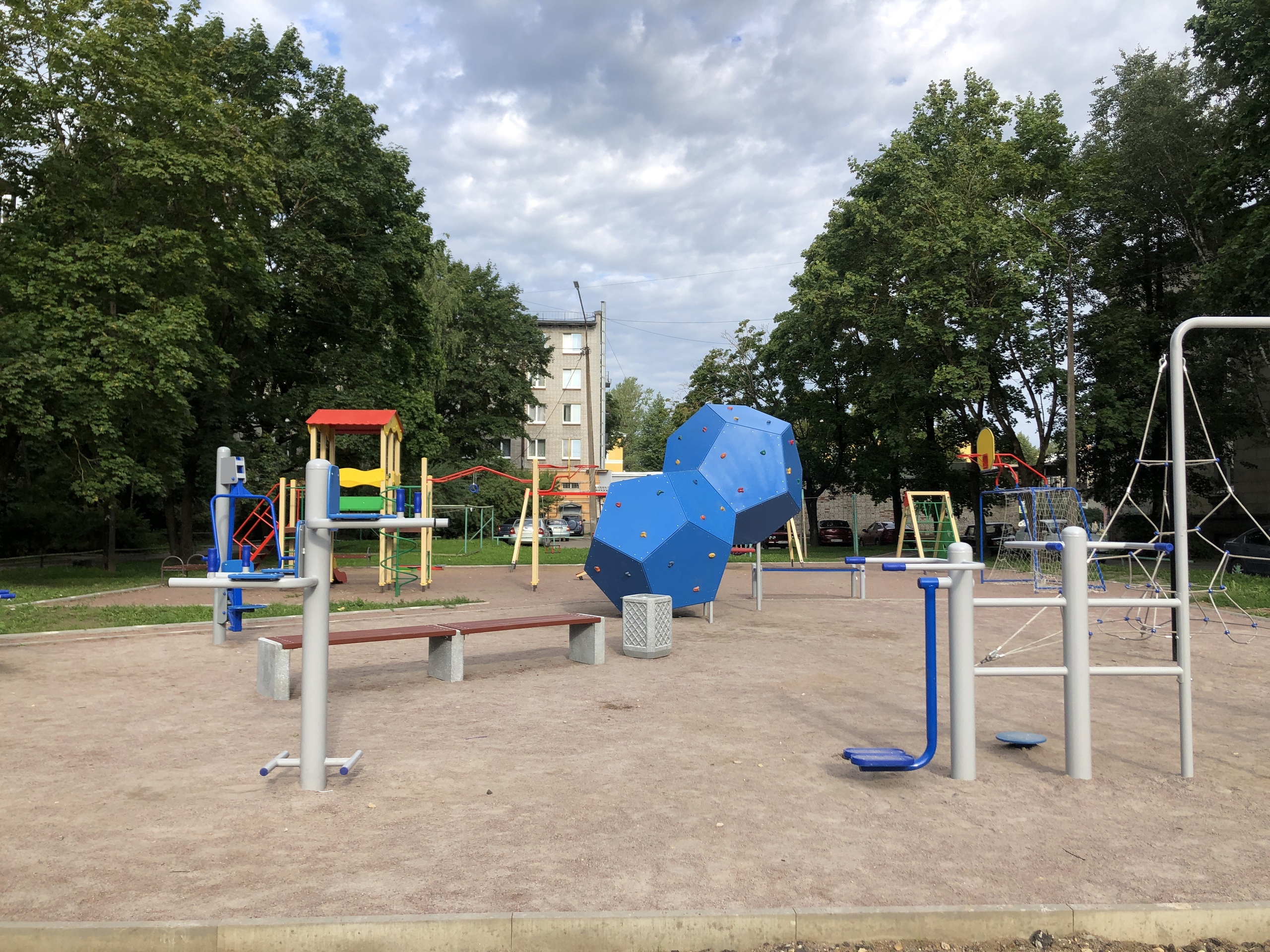 Первые научные детские площадки во дворах и парках России появятся в году | Новости науки