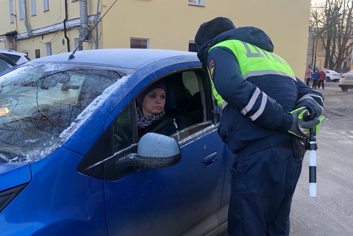 Работа водителем Гатчина.