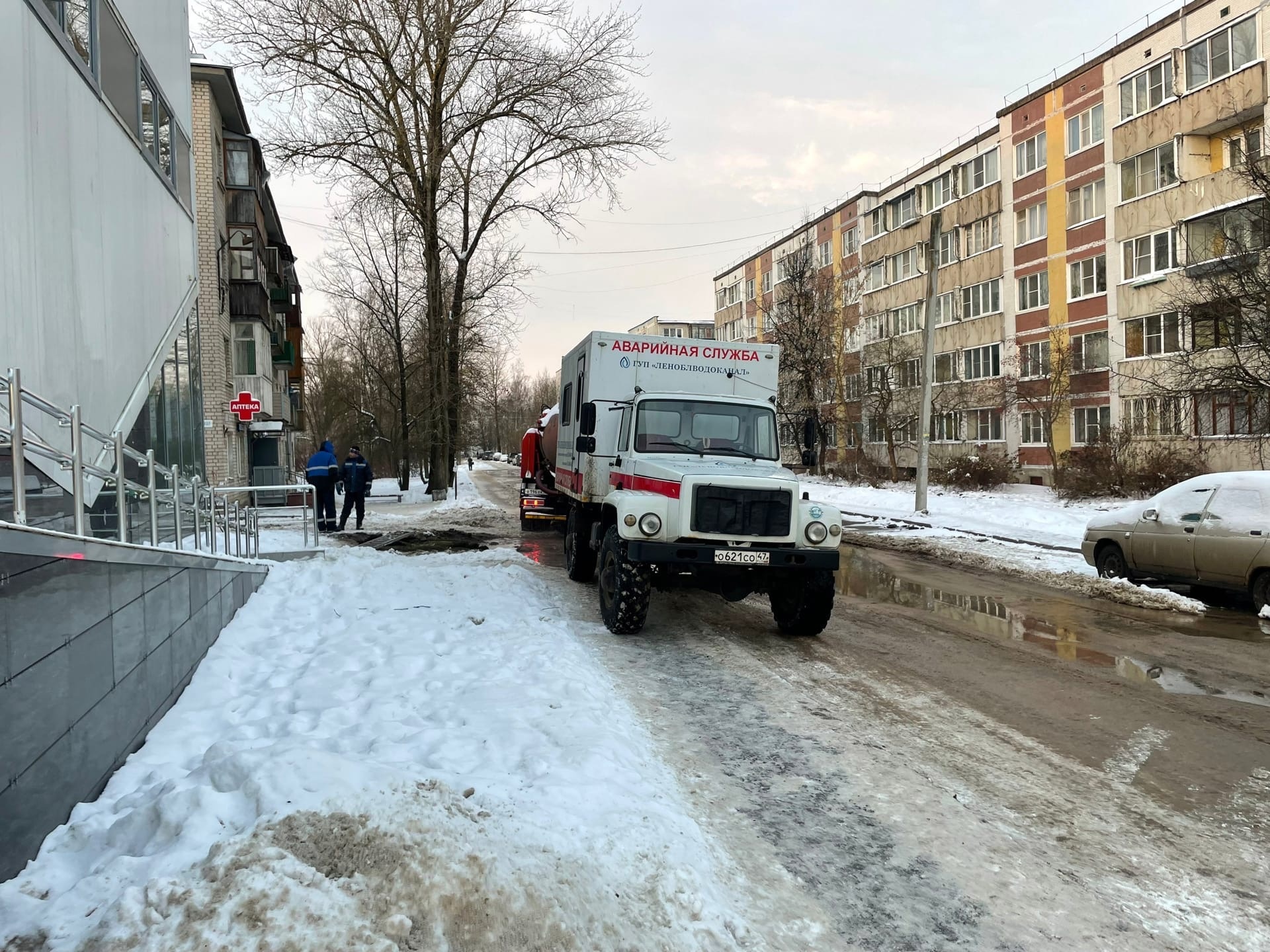 Гатчинская Служба Новостей — В Коммунаре авария на водопроводных сетях