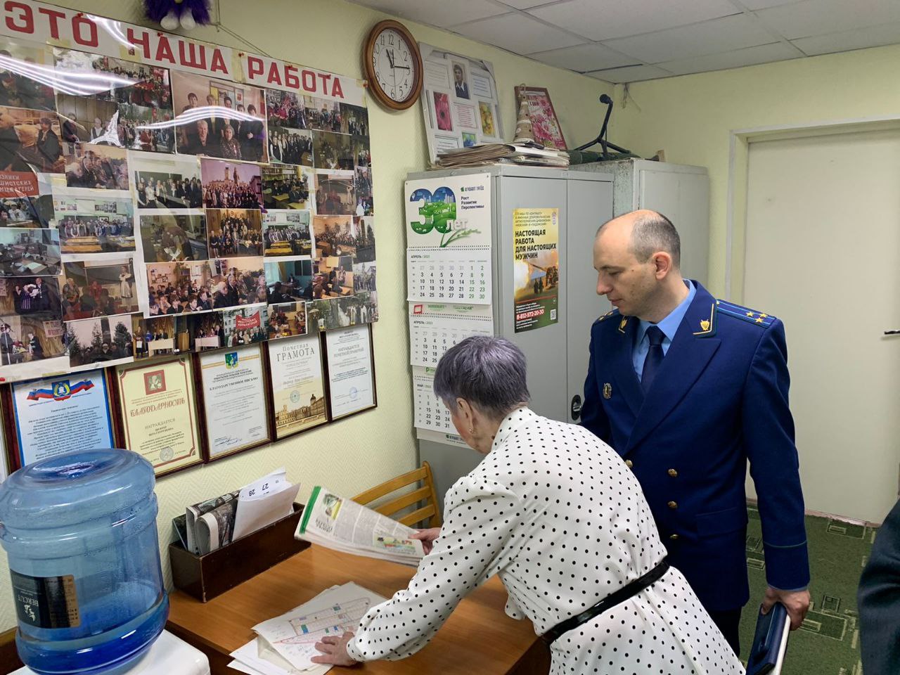 Гатчинская Служба Новостей — В Гатчине прокурор ответил на вопросы граждан