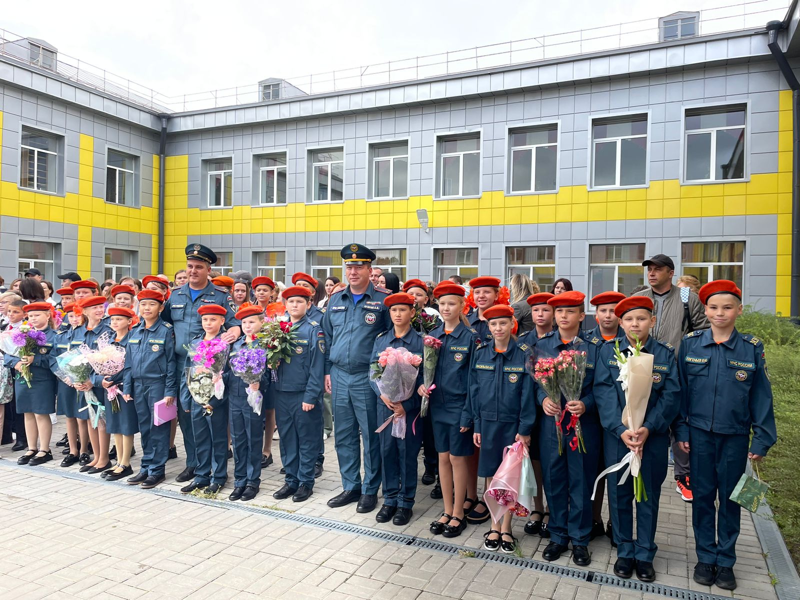 Гатчинская Служба Новостей — В Гатчинском районе открыли первый кадетский  класс МЧС