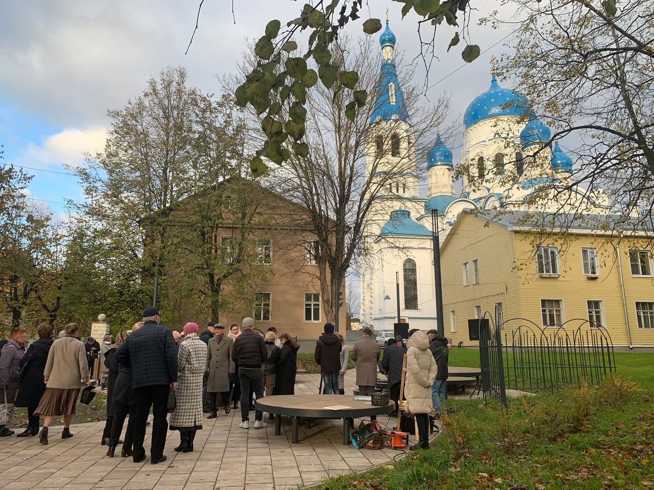 Сквер Николая Терентьева в Гатчине начал новую жизнь | 23.10.2023 | Гатчина  - БезФормата