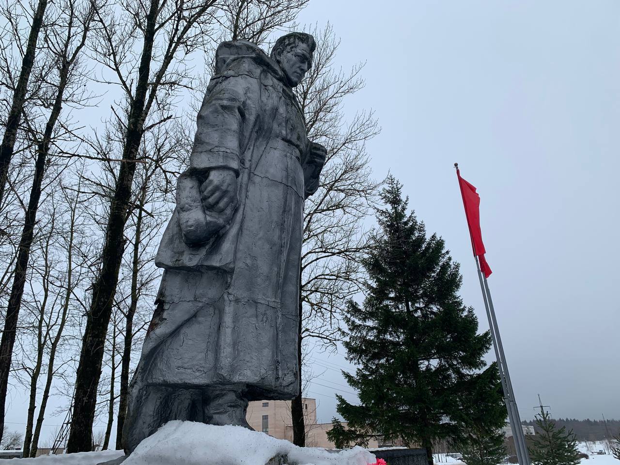 Гатчинская Служба Новостей — Гатчинский дворец молодежи провёл юбилейный  автопробег по местам боевой славы