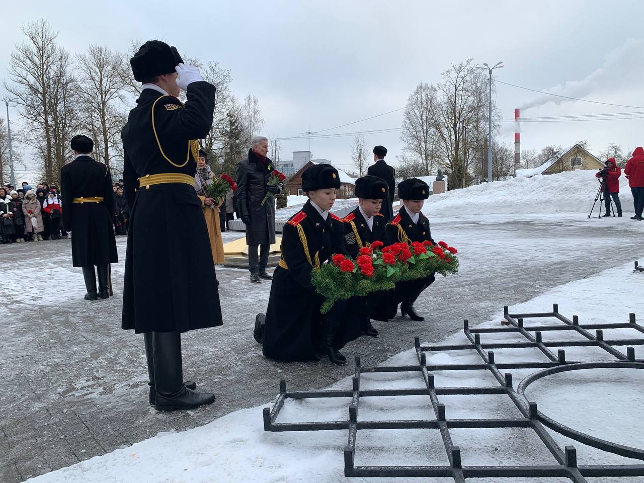 Гатчинская Служба Новостей — Гатчина отметила 80-летие освобождения города  от немецкой оккупации