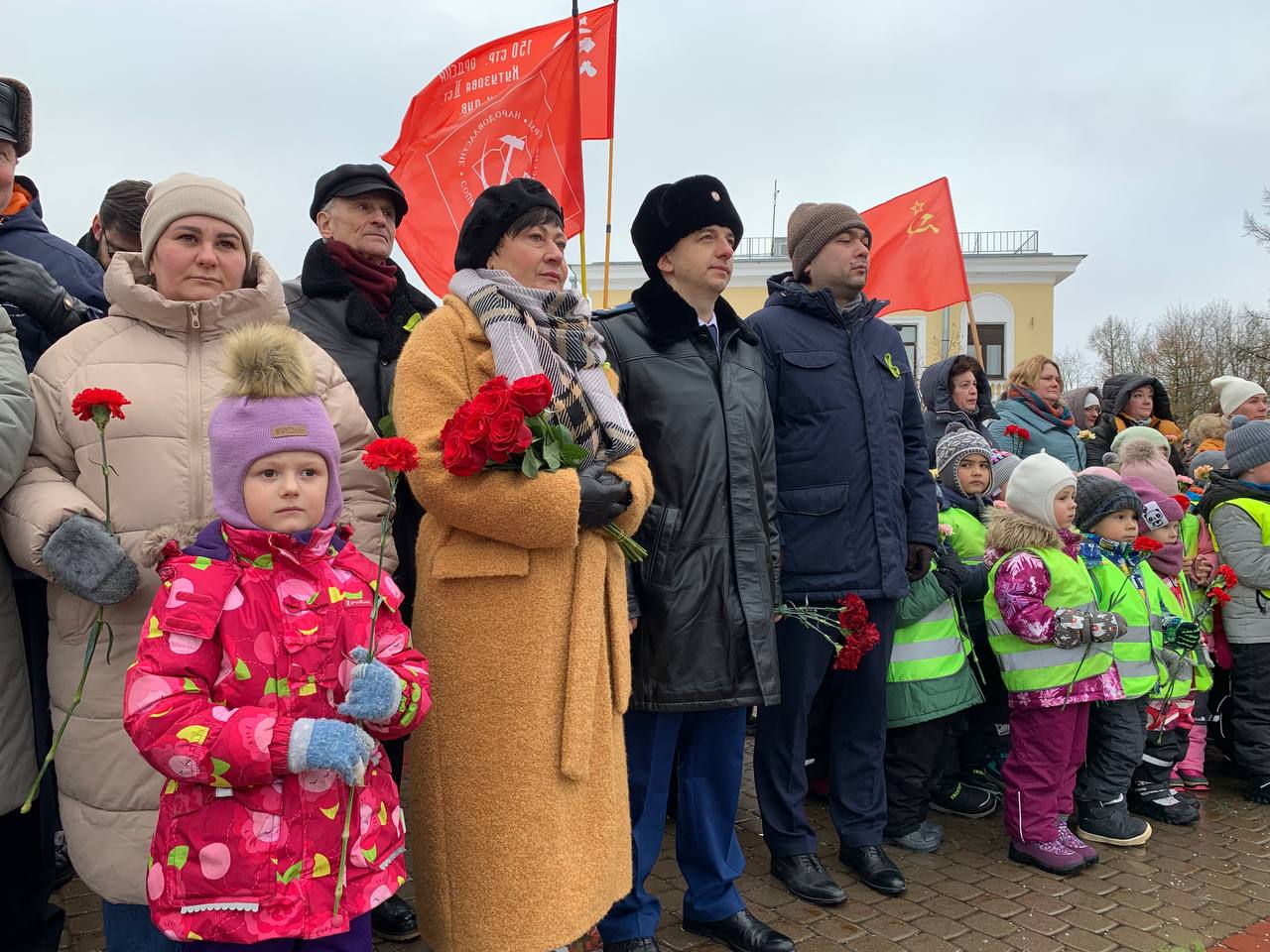 Гатчинская Служба Новостей — Гатчина отметила 80-летие освобождения города  от немецкой оккупации