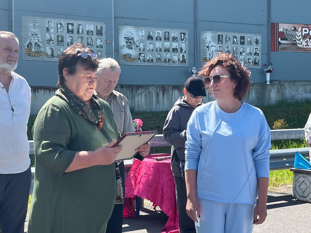 В Малых Колпанах распустилась 