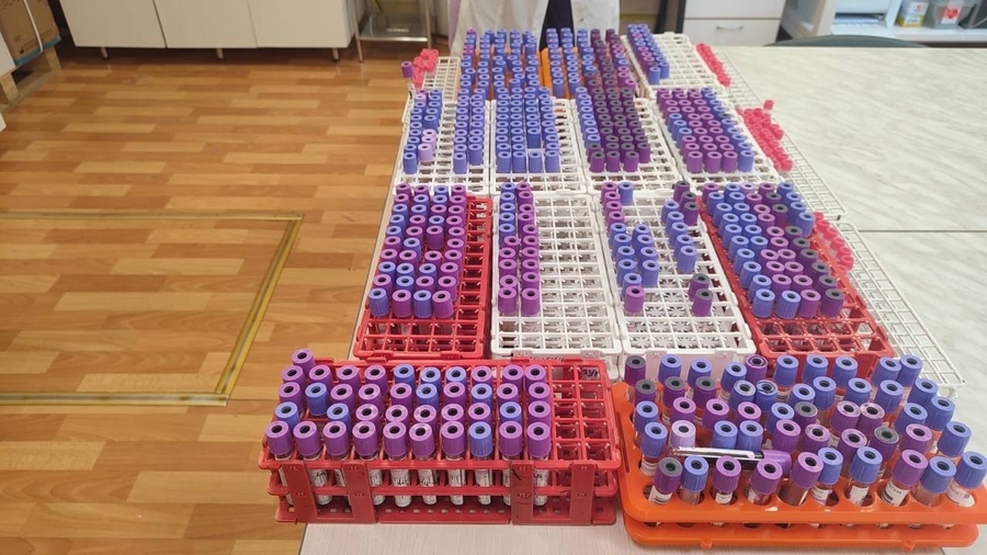 В Гатчине запустили первый в России биохимический аппарат для анализа крови