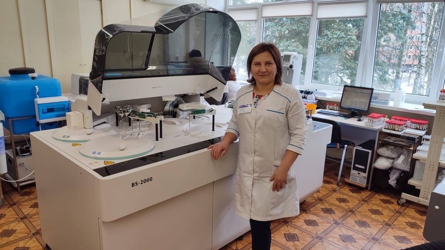 В Гатчине запустили первый в России биохимический аппарат для анализа крови
