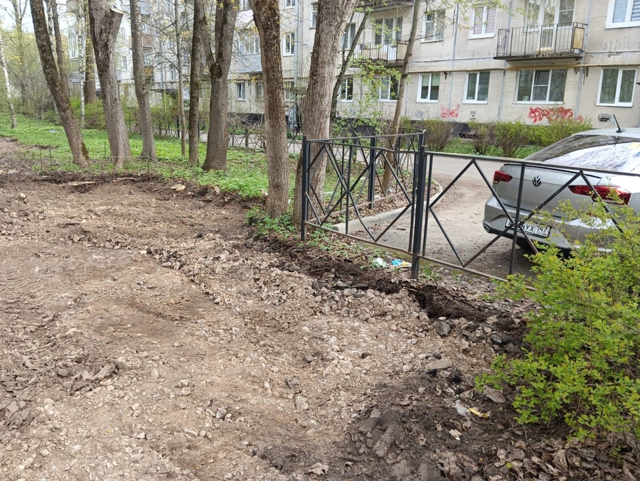 Двор на Урицкого, 20А в Гатчине благоустроят 